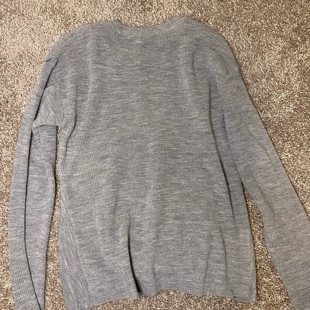 Gray Boutique Sweater with bow detail - Picture 4 of 5